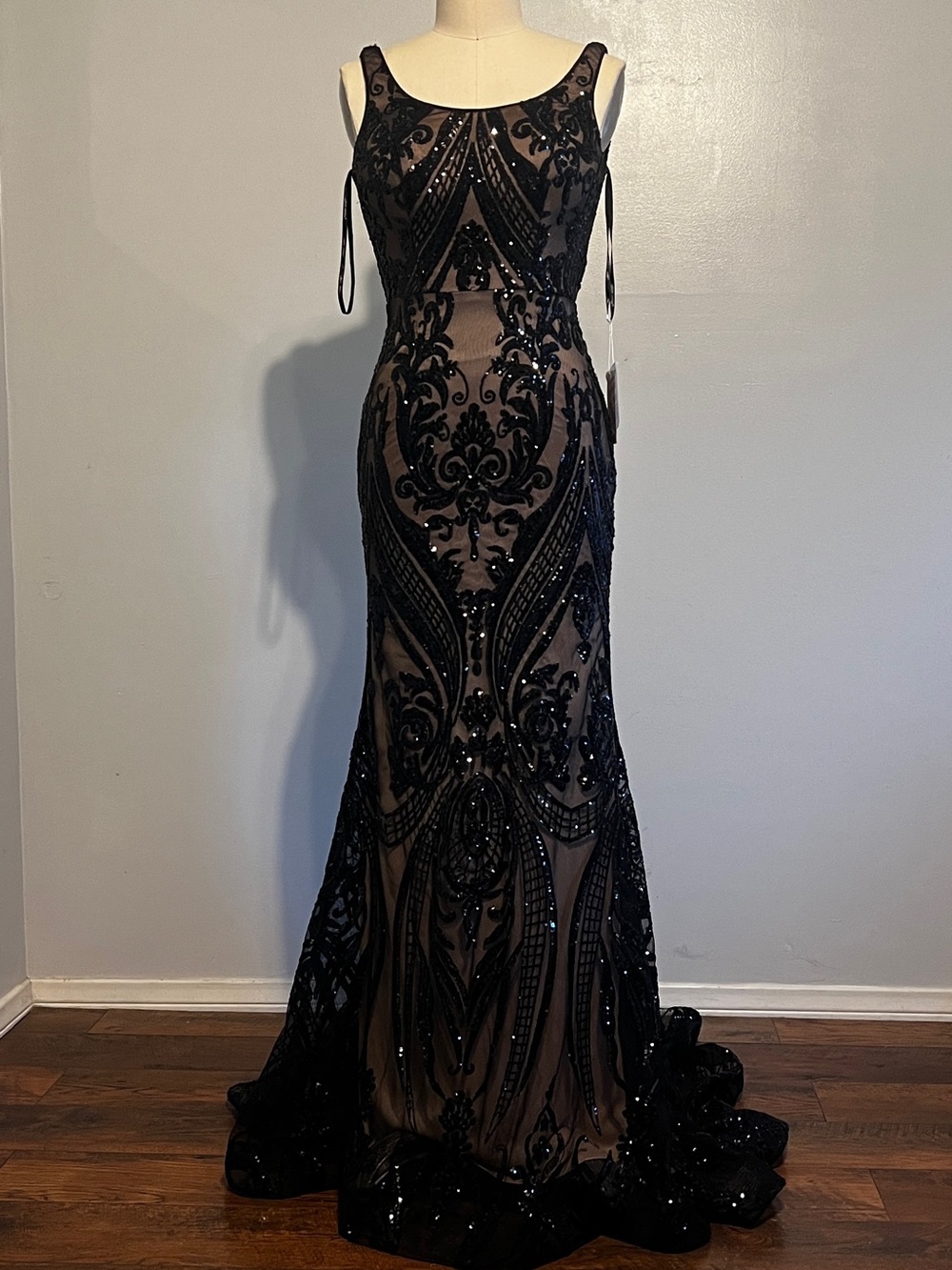 Black-Nude Embroidered Formal Wedding Gown - Sleeveless Evening Dress - Picture 4 of 7